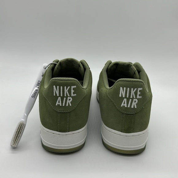 Nike Air Force 1 Low Retro Men's DV0785-300 Oil Green/Summit NWOB and Defects - Picture 5 of 5